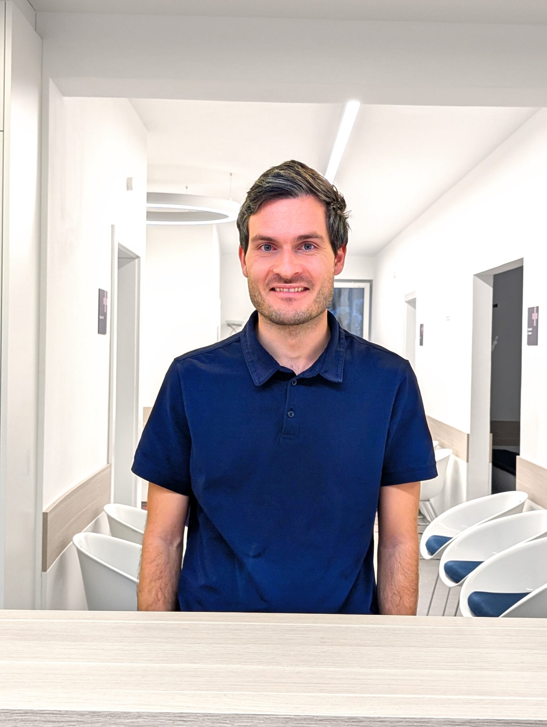 Dr. Max Klapfer